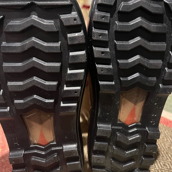 unisex Burberry rain boots - Picture 2 of 10